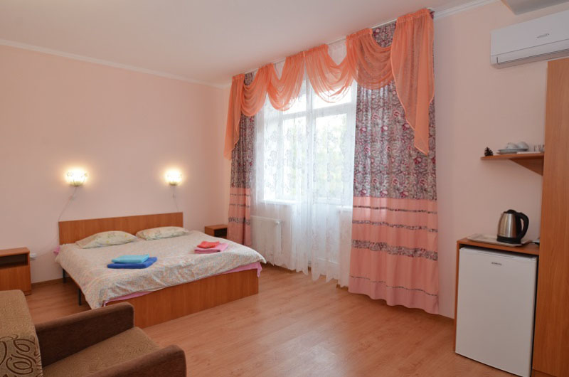 услуги гостевого дома Людмила в алуште фото