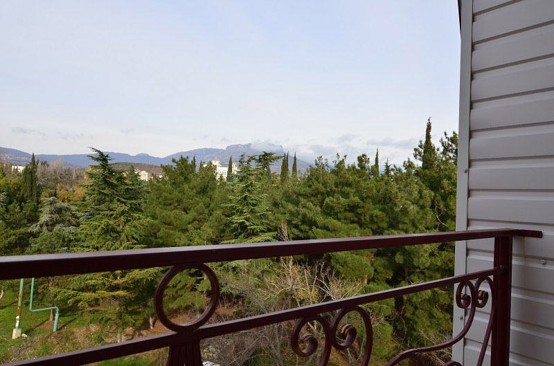 Людмила – номера в мини отеле в алуште на сентябрь